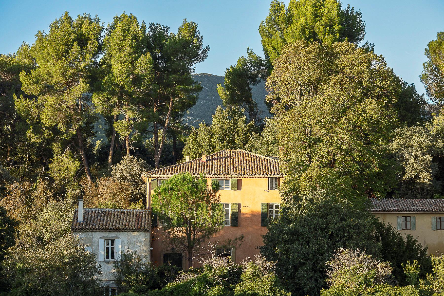 Vaugines, Vaucluse, Provence-Alpes-Côte d'Azur