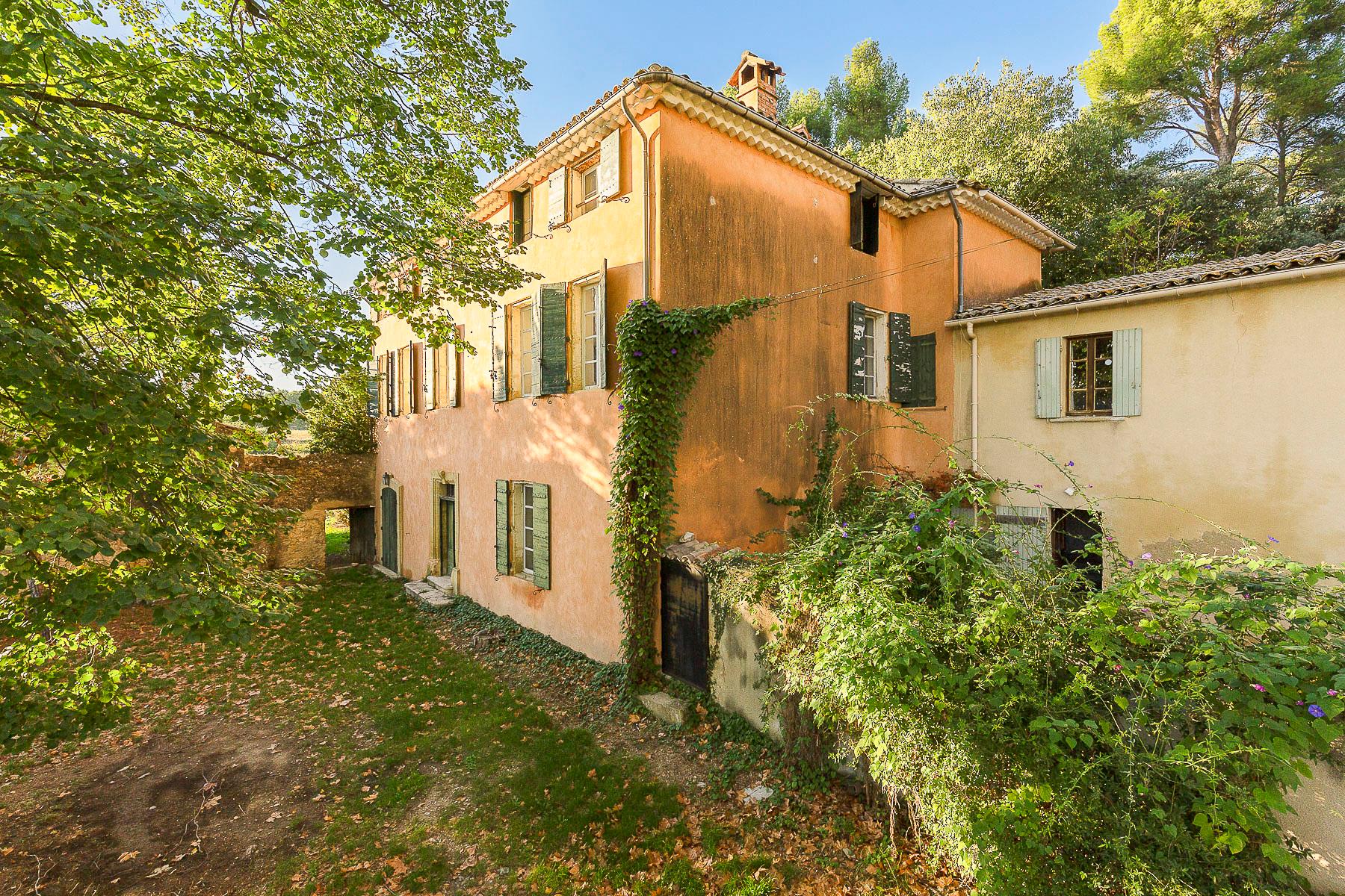 Vaugines, Vaucluse, Provence-Alpes-Côte d'Azur