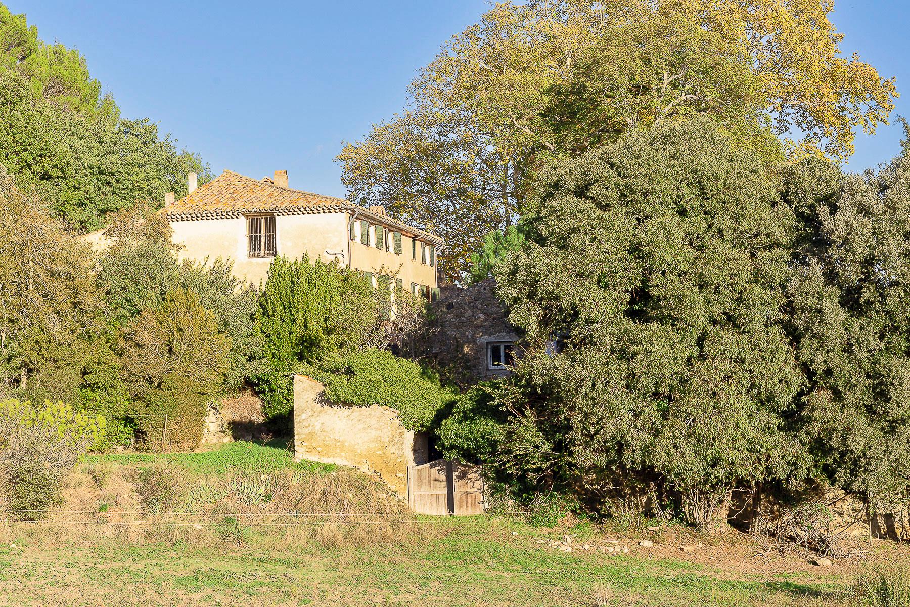 Vaugines, Vaucluse, Provence-Alpes-Côte d'Azur