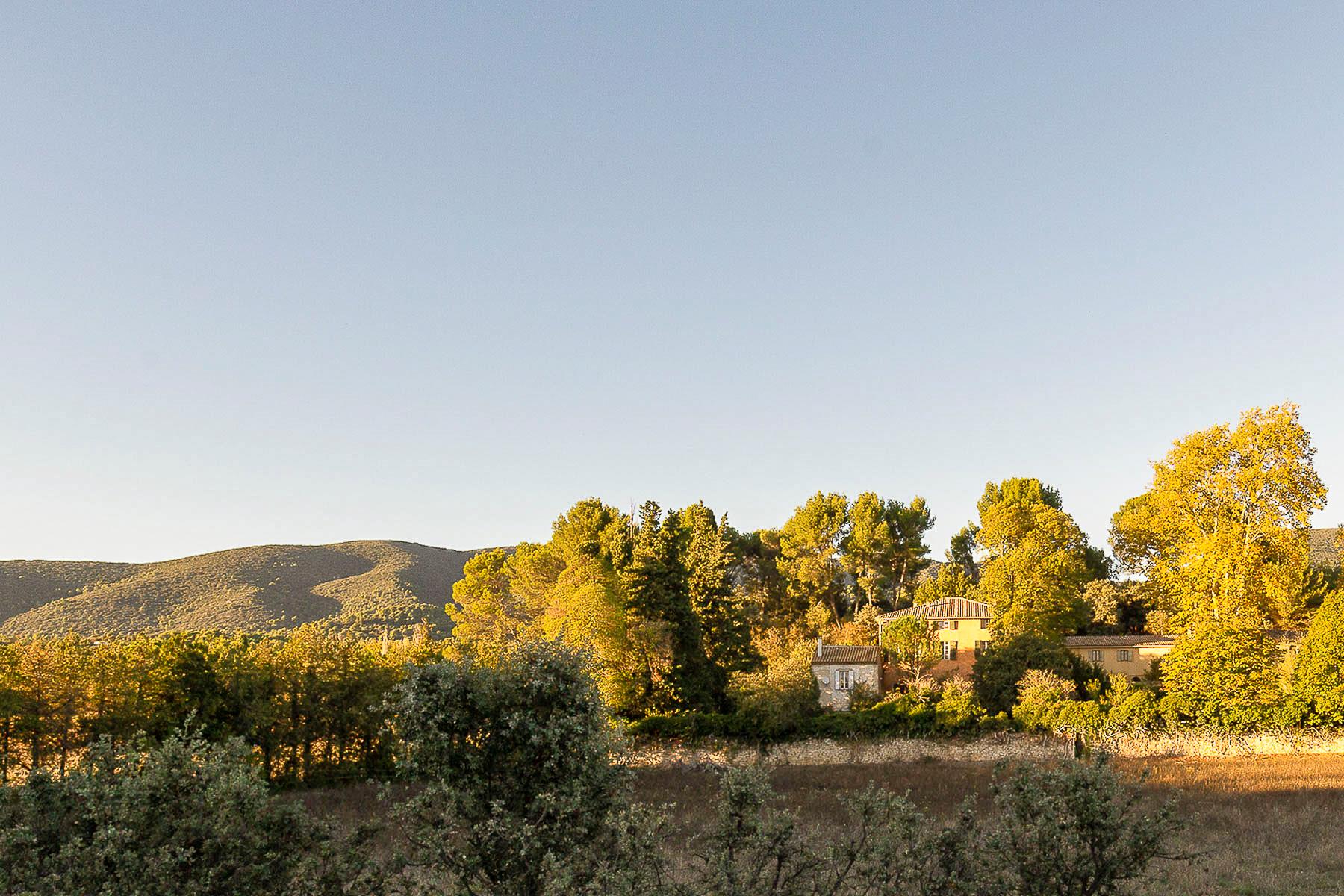 Vaugines, Vaucluse, Provence-Alpes-Côte d'Azur