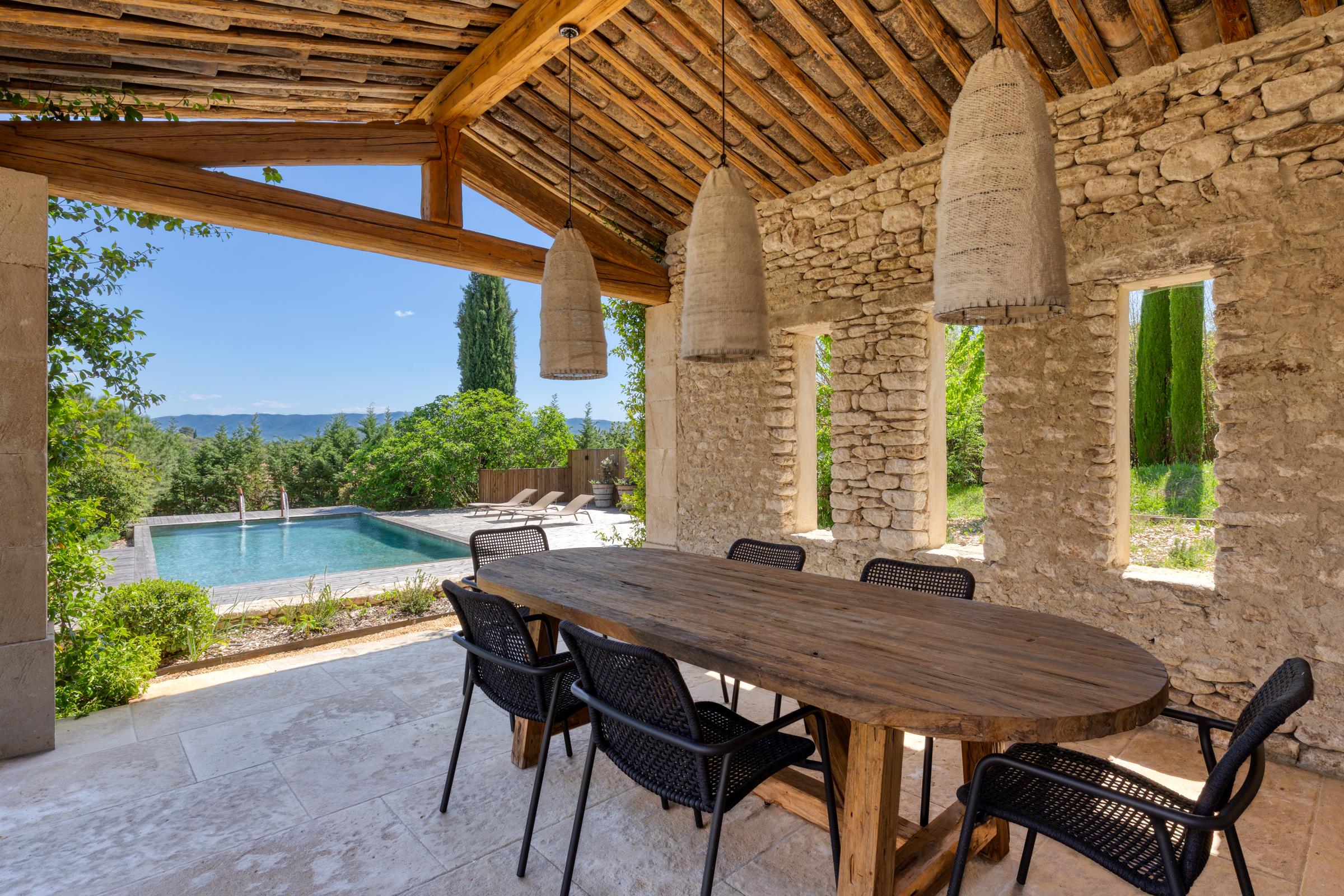Saint-Saturnin-les-Apt, Vaucluse, Provence-Alpes-Côte d`Azur