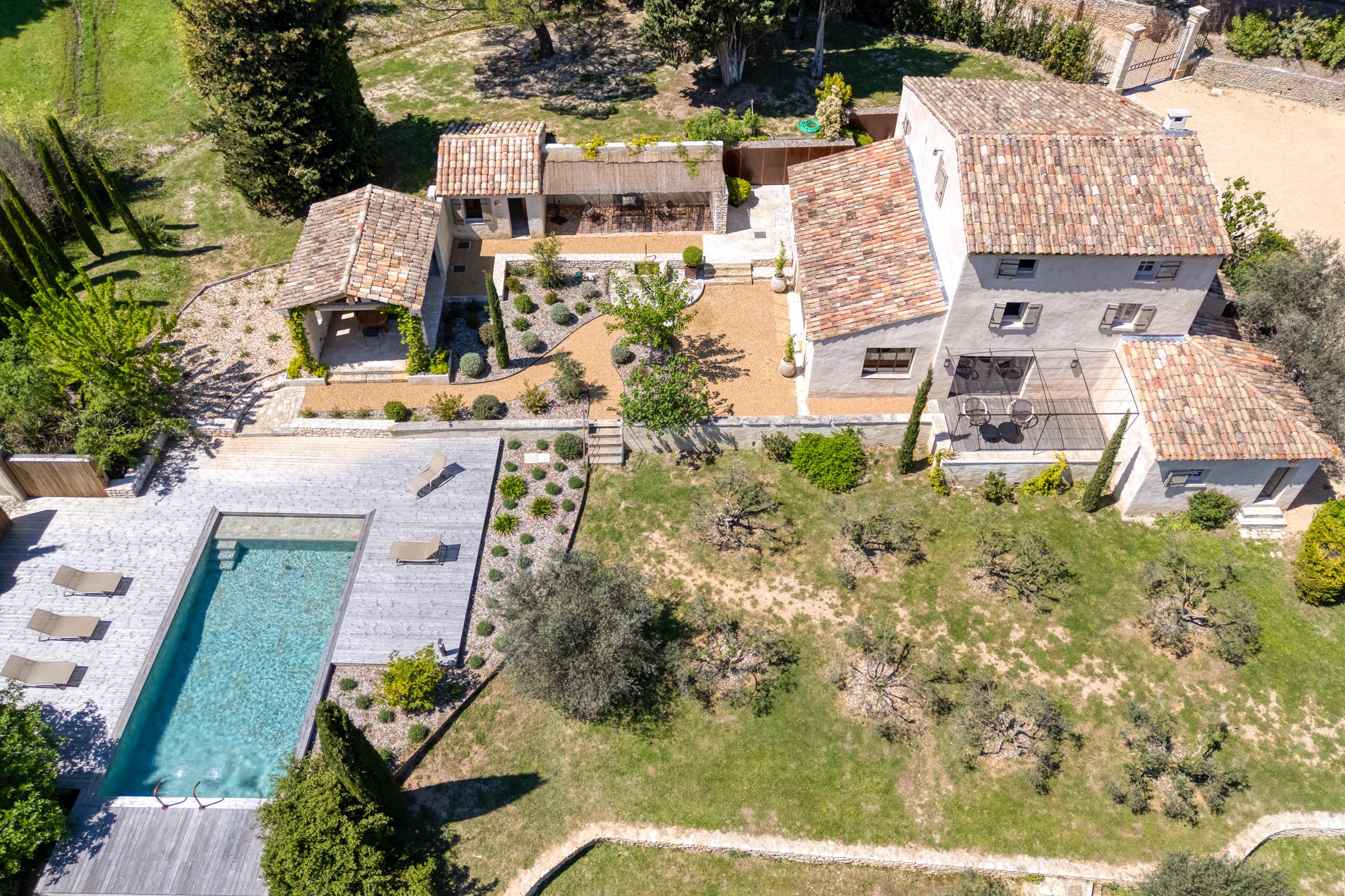 Saint-Saturnin-les-Apt, Vaucluse, Provence-Alpes-Côte d`Azur
