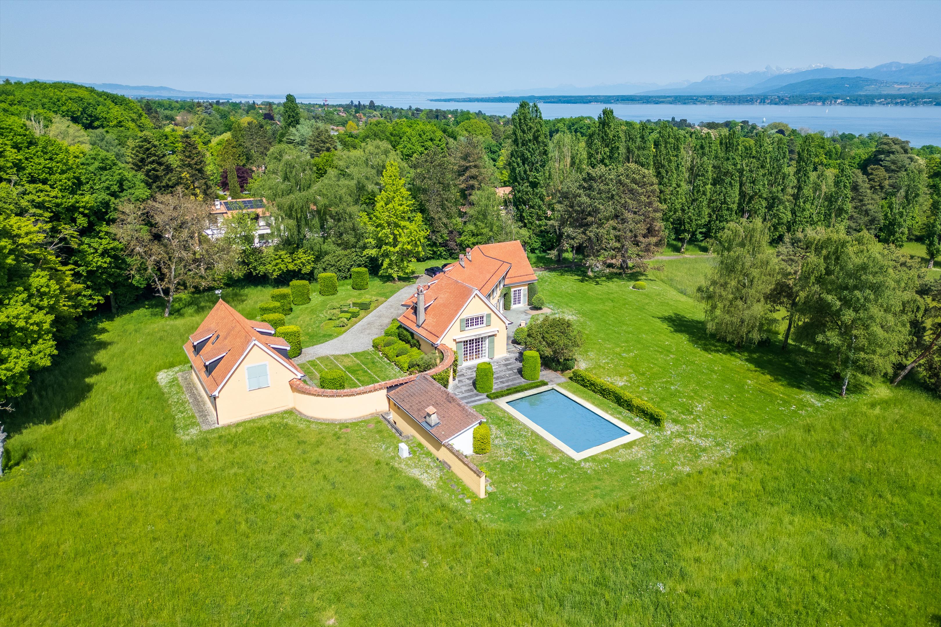 Lake Geneva, Vaud