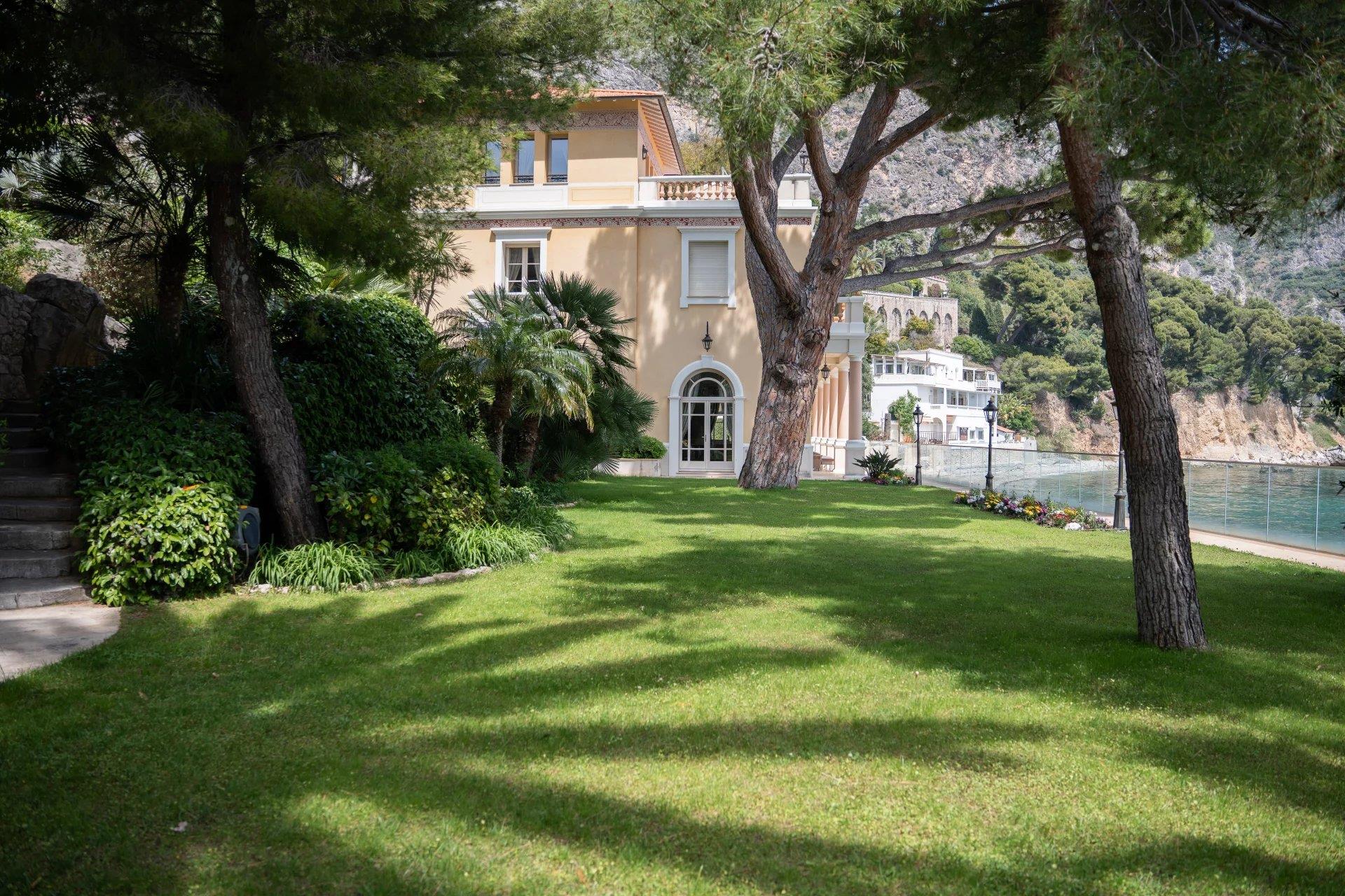 Eze, Alpes-Maritimes: Nice, Provence-Alpes-Côte D'Azur