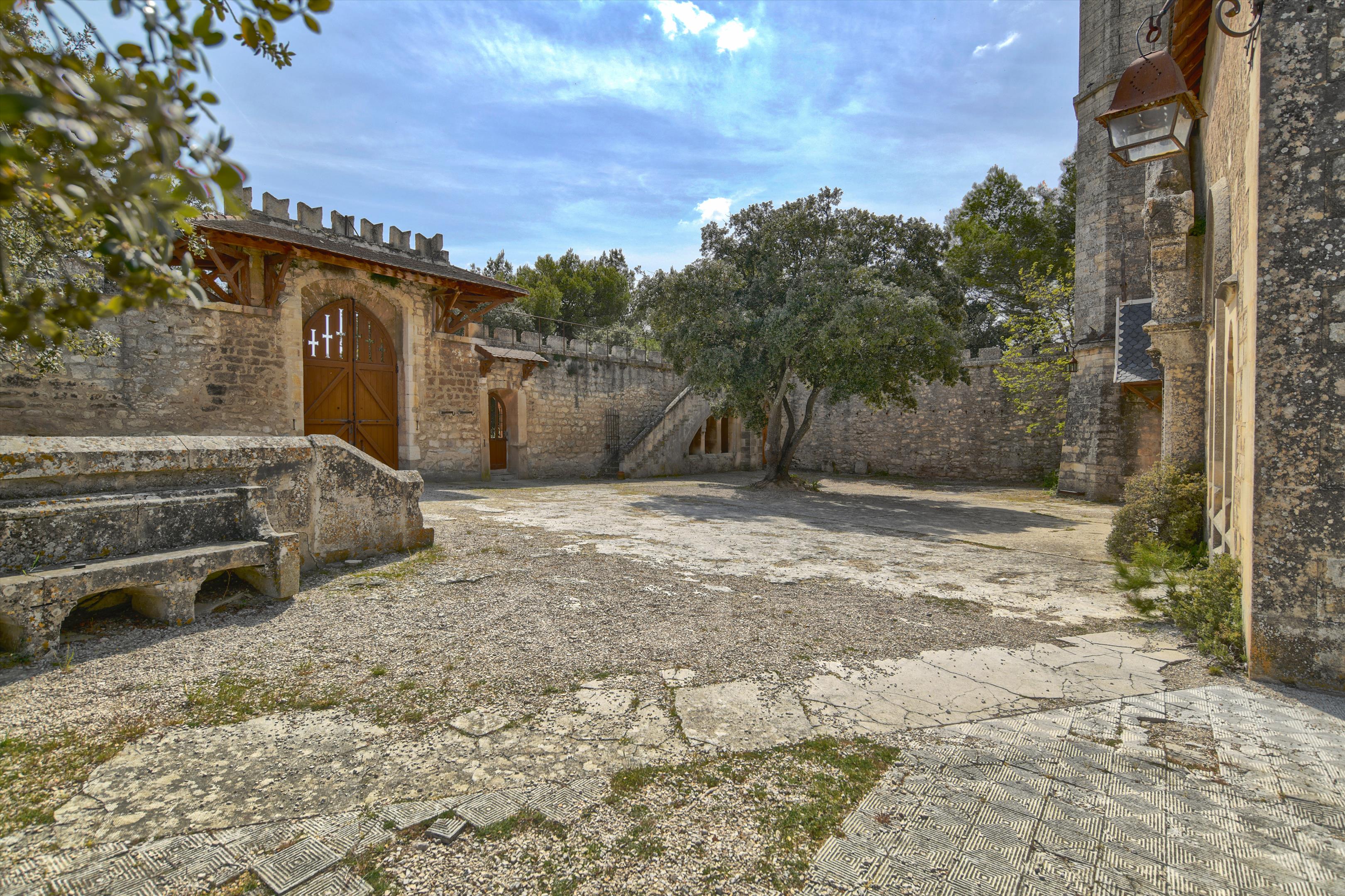 Lambesc, Bouches-Du-Rhône, Provence-Alpes-Côte D'Azur