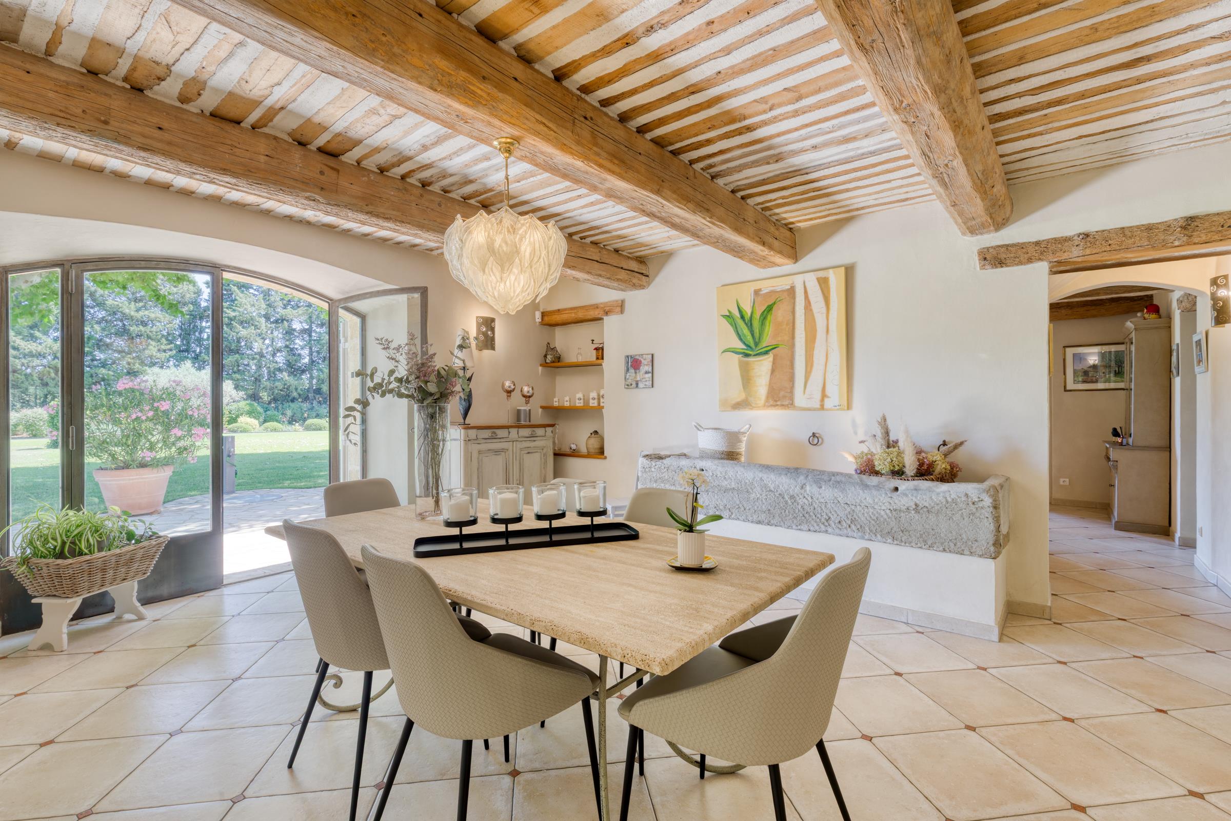 Cheval Blanc, Vaucluse, Provence-Alpes-Côte D'Azur