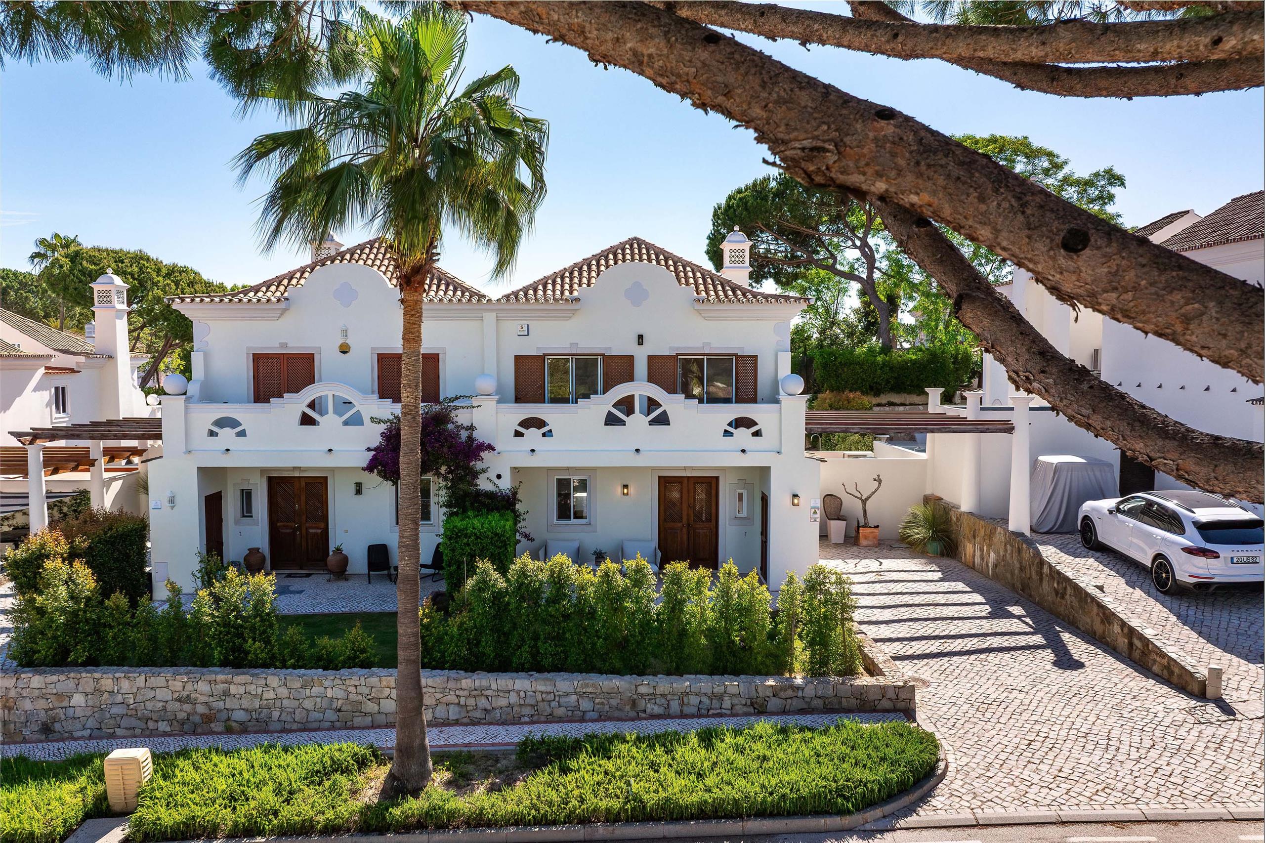 Pinheiros Altos, Algarve