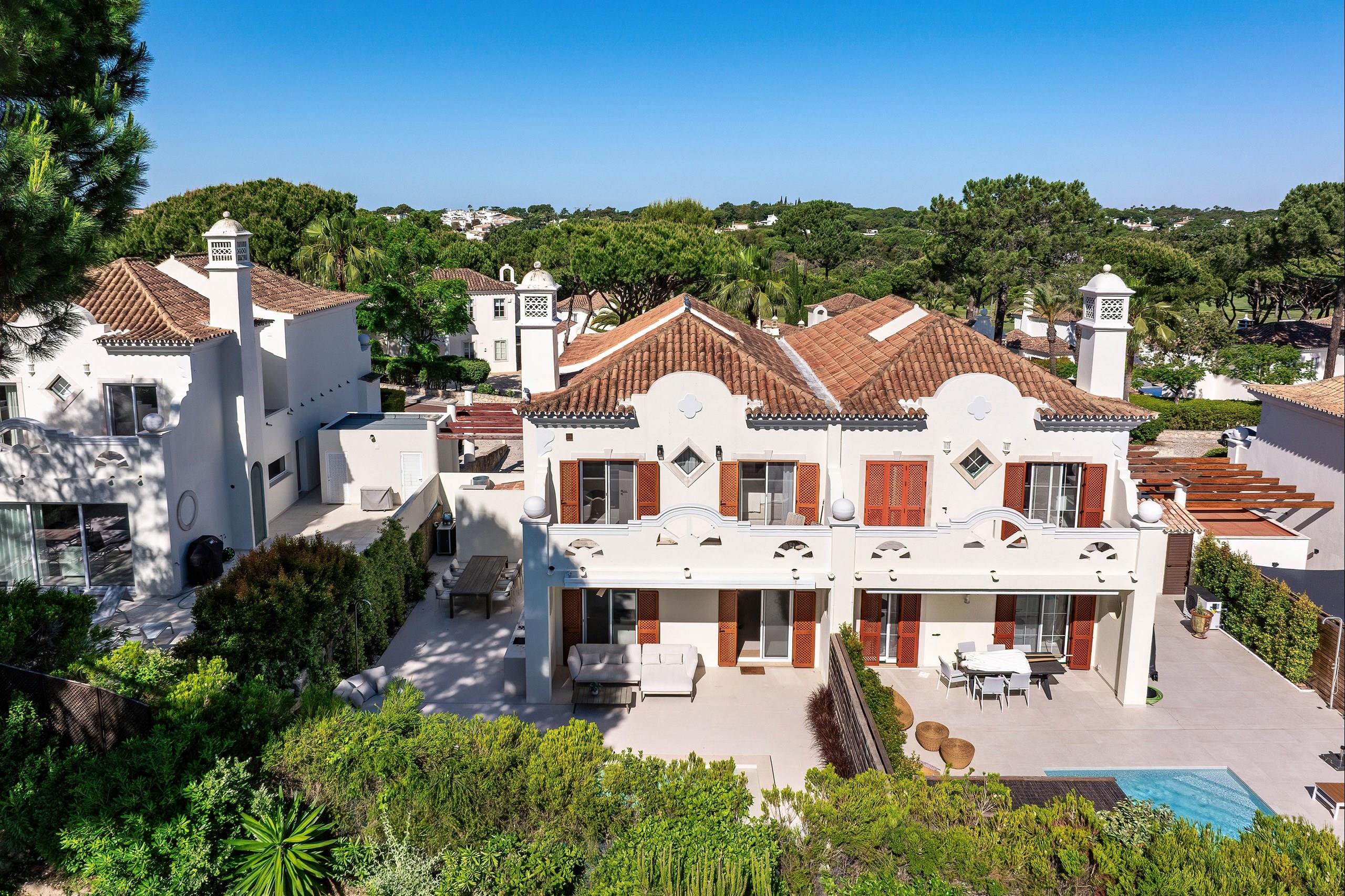 Pinheiros Altos, Algarve