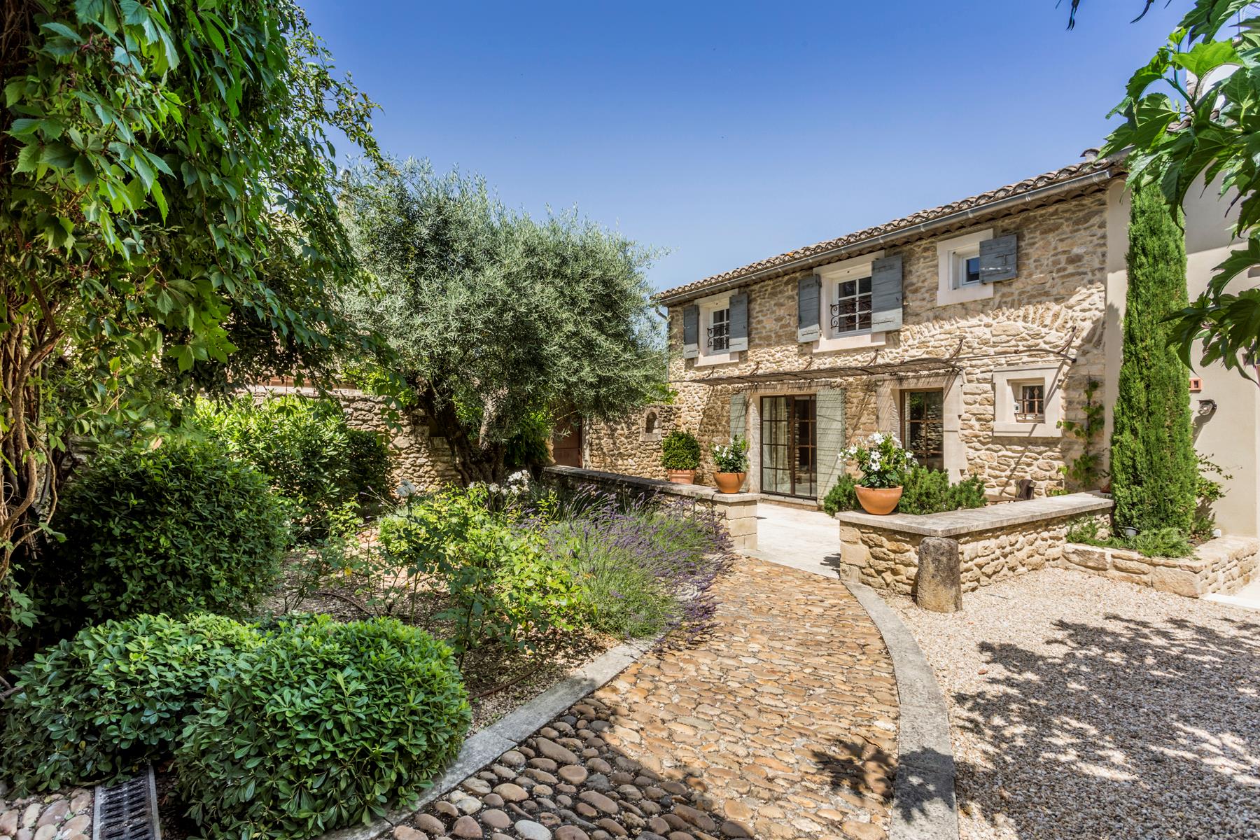 Maubec, Vaucluse, Provence-Alpes-Côte d'Azur