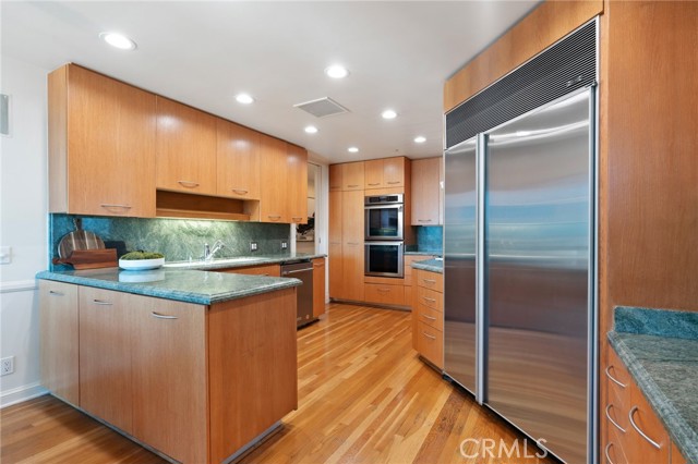   10490 Wilshire BLVD Unit: 2704