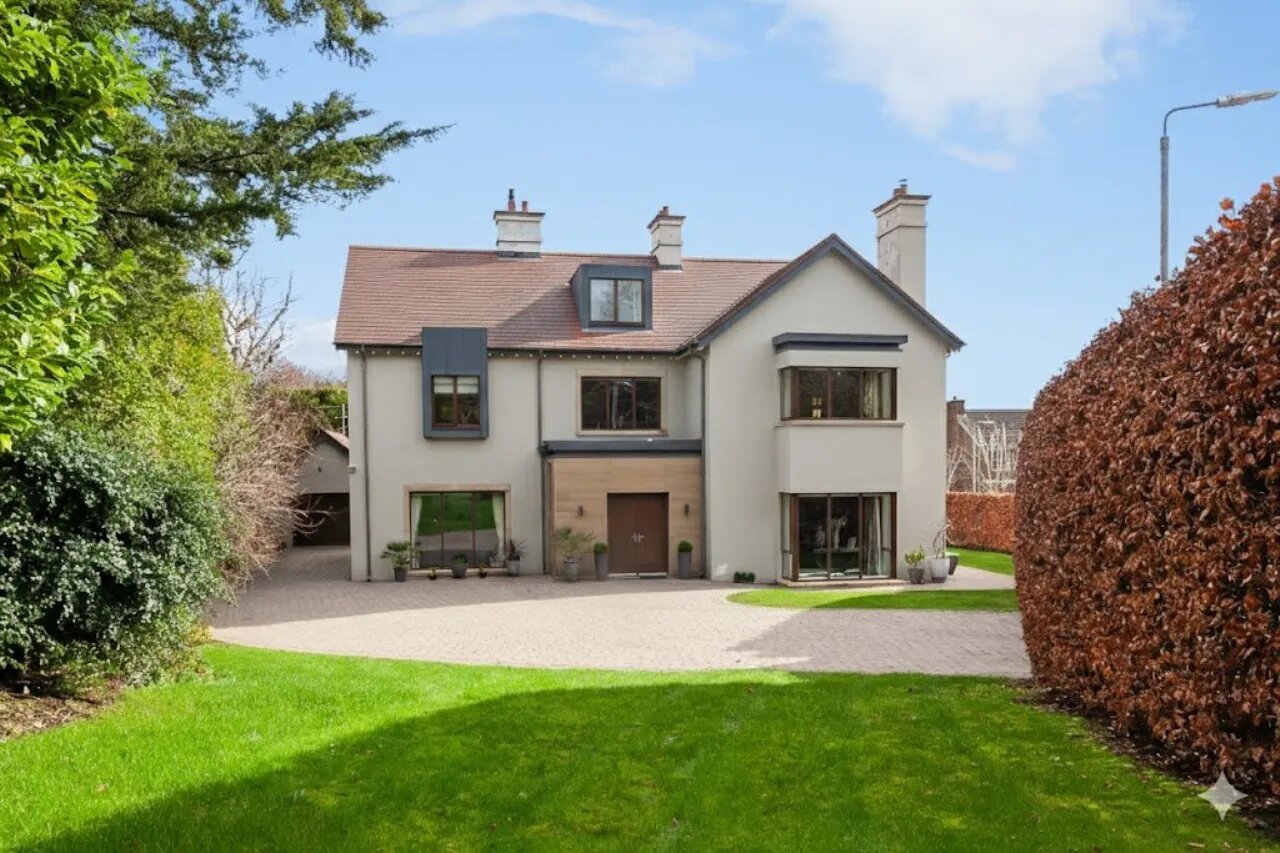 22 Deramore Park South, Belfast, County Antrim, BT9 5JY