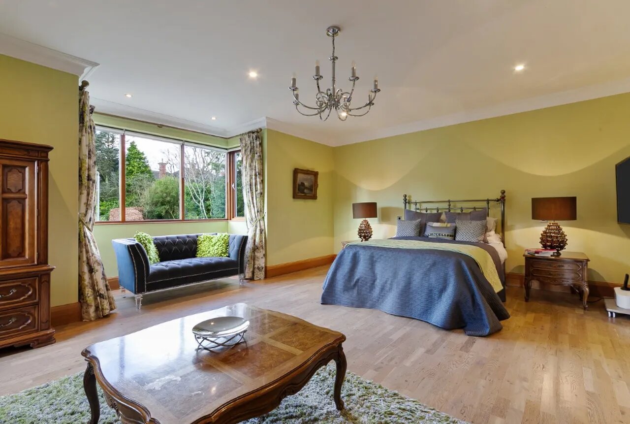 22 Deramore Park South, Belfast, County Antrim, BT9 5JY