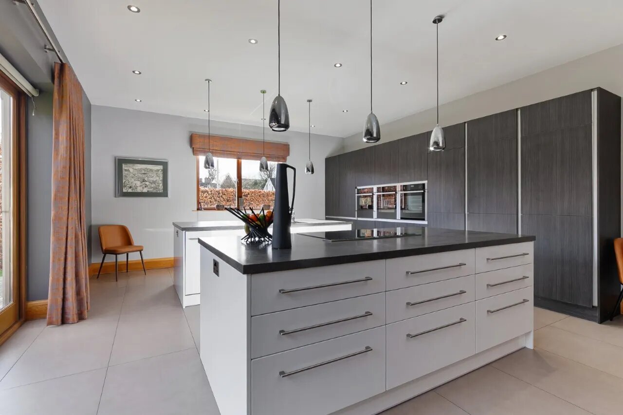 22 Deramore Park South, Belfast, County Antrim, BT9 5JY
