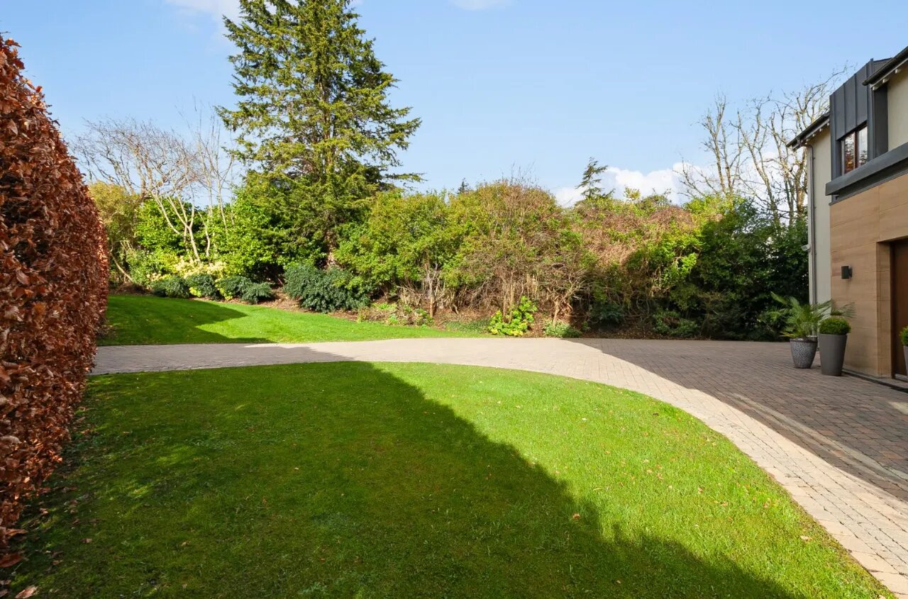 22 Deramore Park South, Belfast, County Antrim, BT9 5JY
