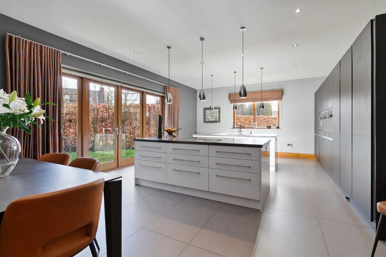 22 Deramore Park South, Belfast, County Antrim, BT9 5JY