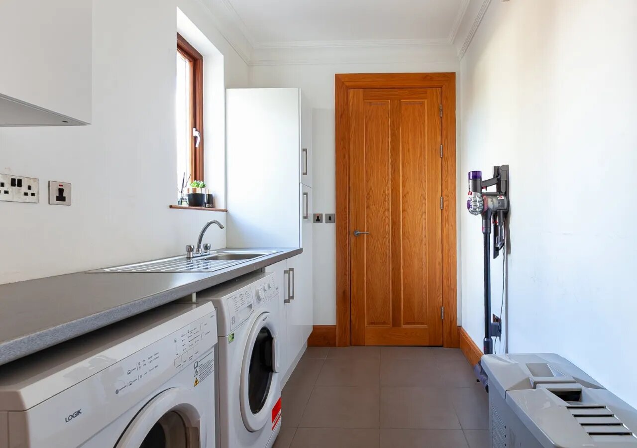 22 Deramore Park South, Belfast, County Antrim, BT9 5JY