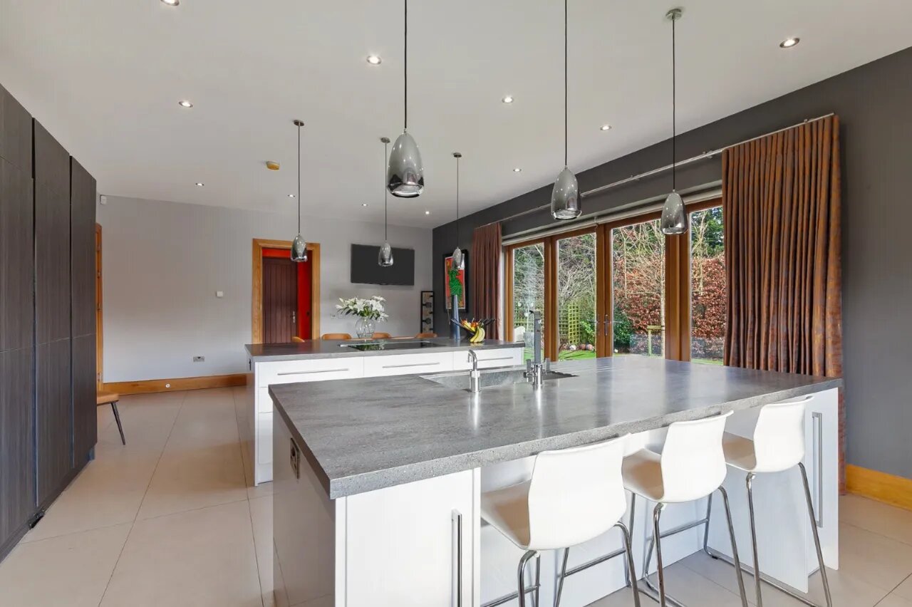 22 Deramore Park South, Belfast, County Antrim, BT9 5JY