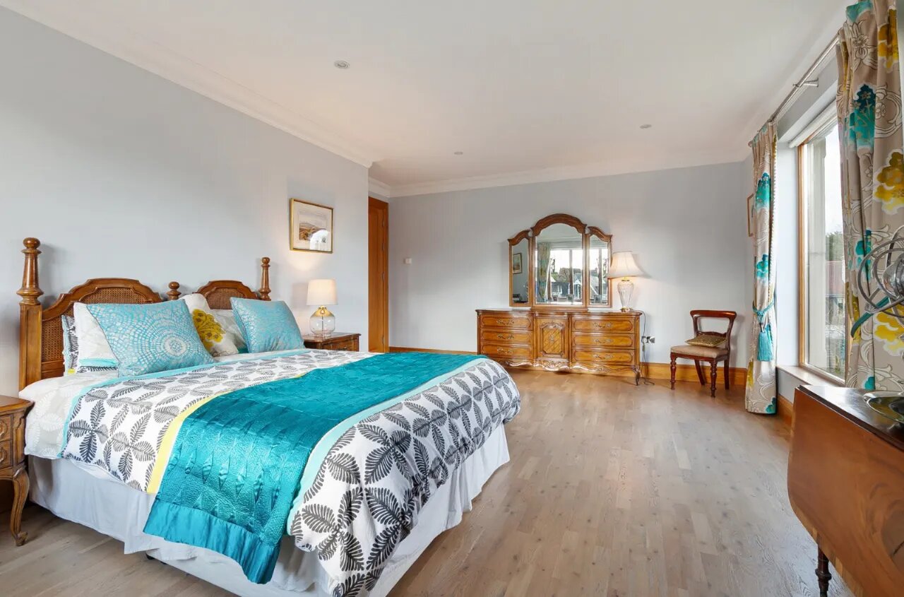 22 Deramore Park South, Belfast, County Antrim, BT9 5JY