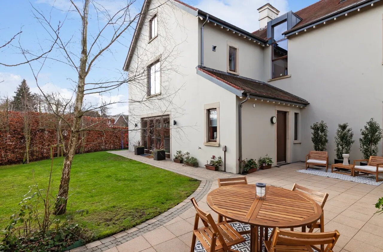 22 Deramore Park South, Belfast, County Antrim, BT9 5JY
