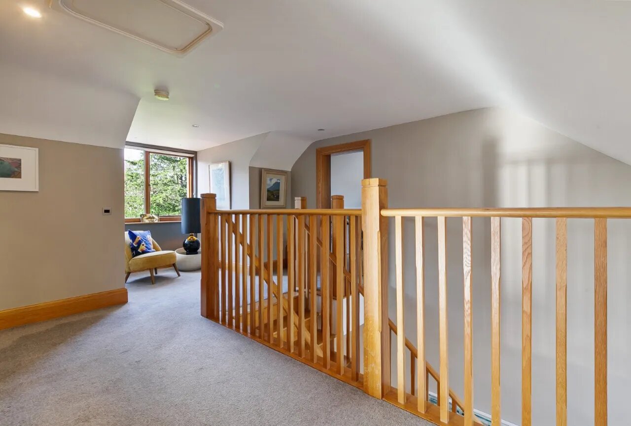 22 Deramore Park South, Belfast, County Antrim, BT9 5JY