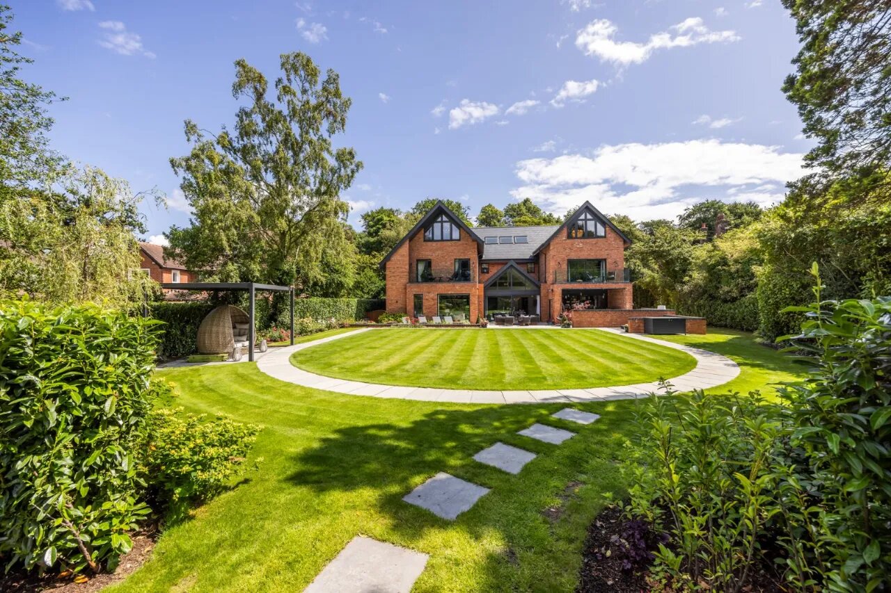 88 Circular Road, Belfast, County Antrim, BT4 2GE