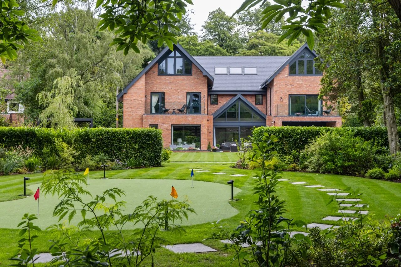 88 Circular Road, Belfast, County Antrim, BT4 2GE