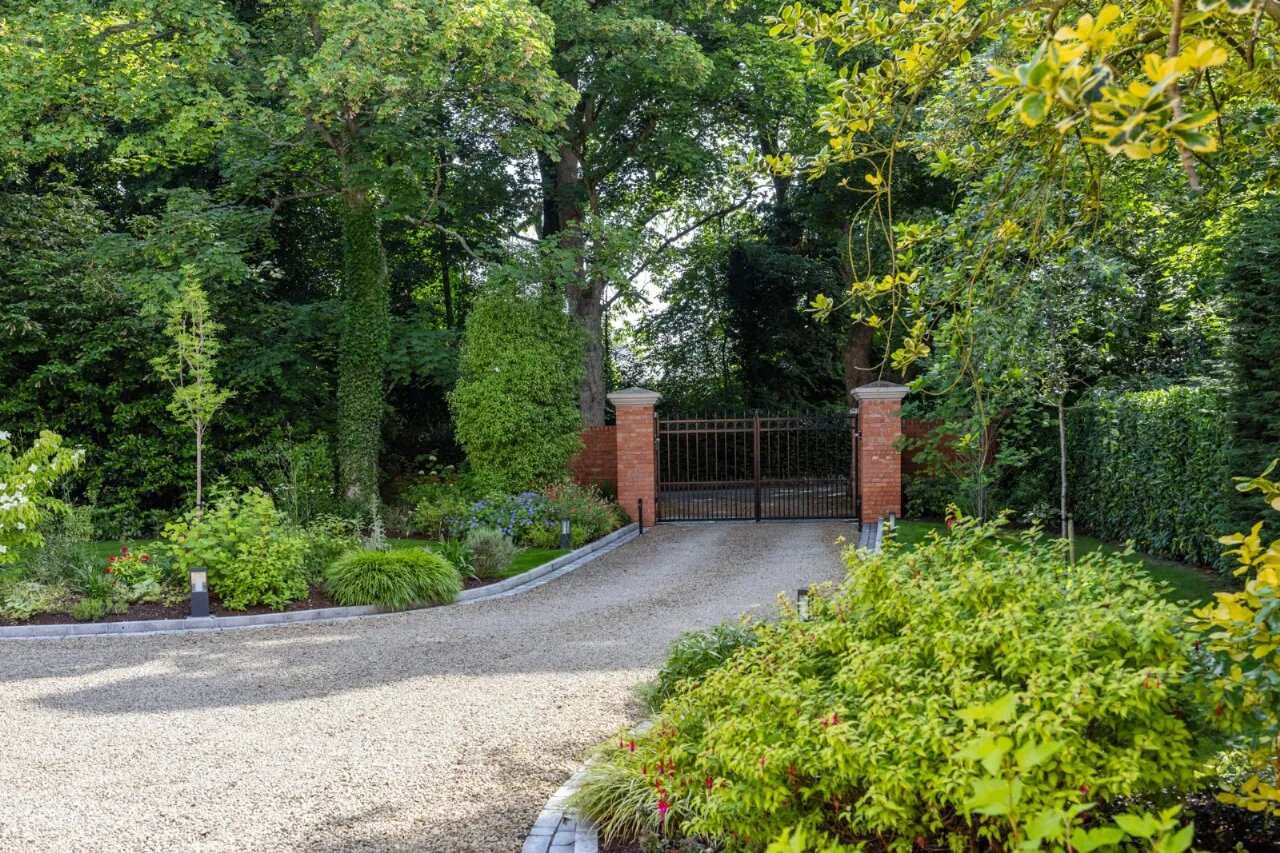88 Circular Road, Belfast, County Antrim, BT4 2GE