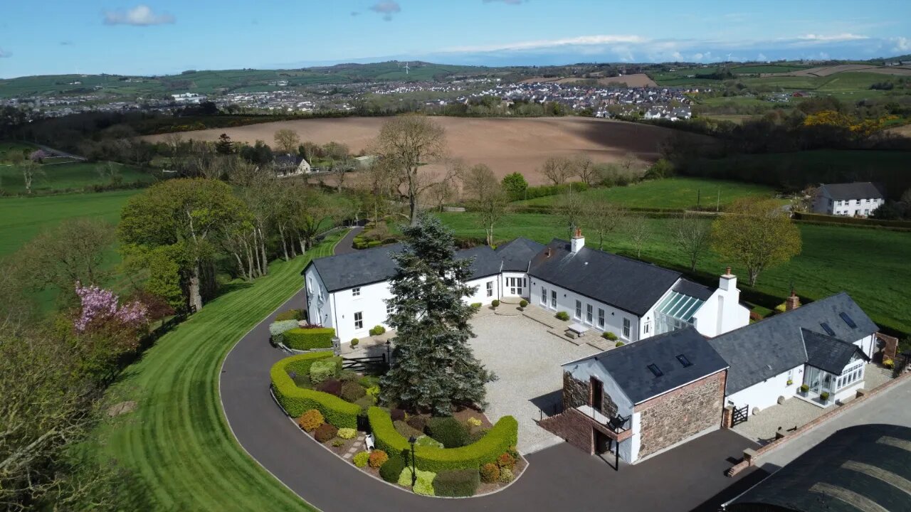 Ashbrook, 45 New Line, Dundonald, Belfast, County Down, BT16 1UU