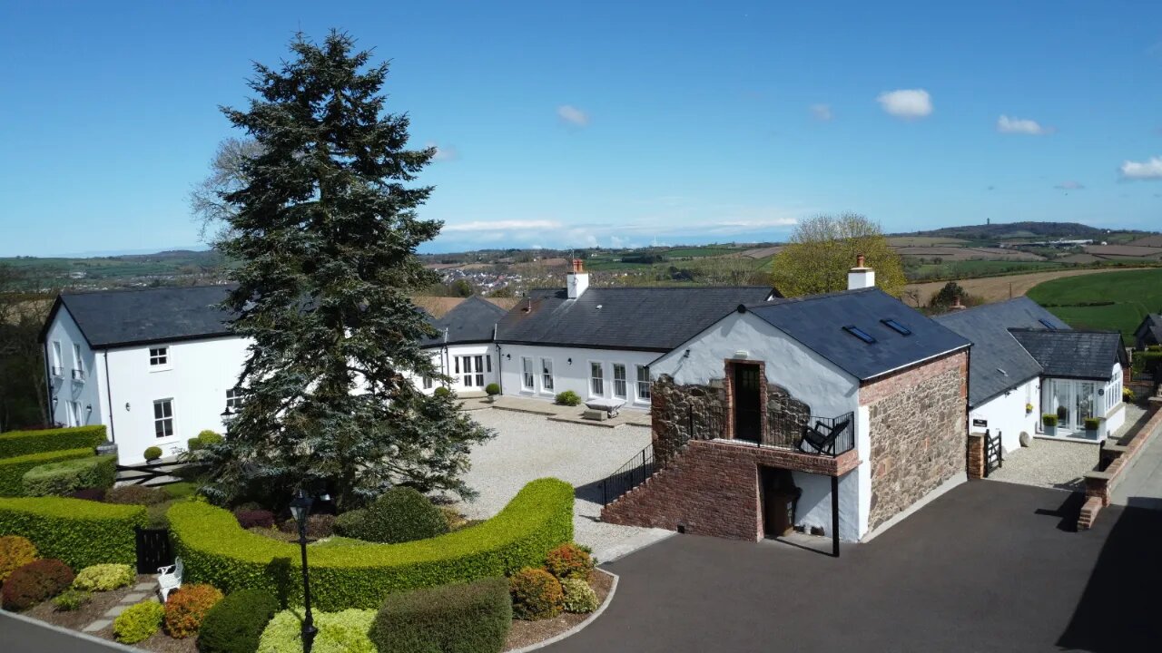 Ashbrook, 45 New Line, Dundonald, Belfast, County Down, BT16 1UU