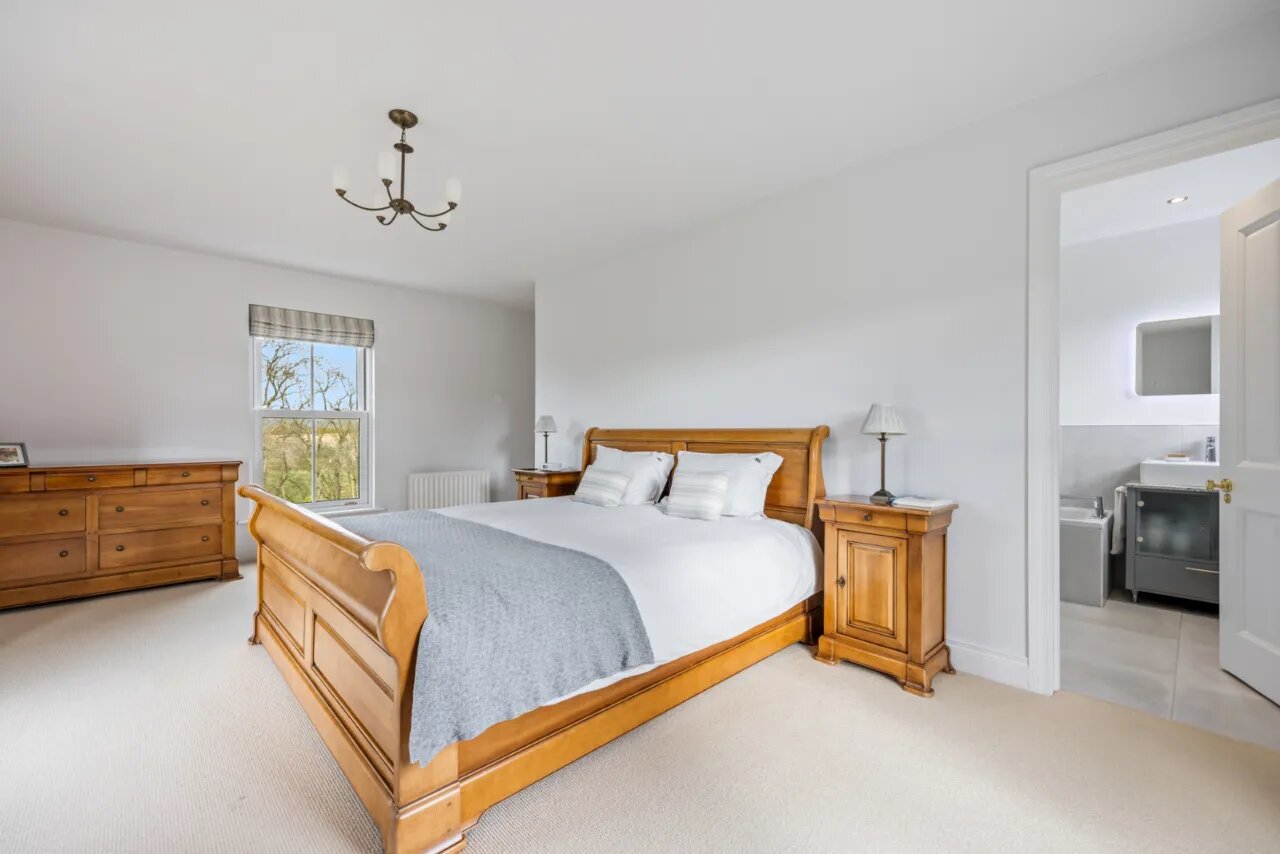 Ashbrook, 45 New Line, Dundonald, Belfast, County Down, BT16 1UU