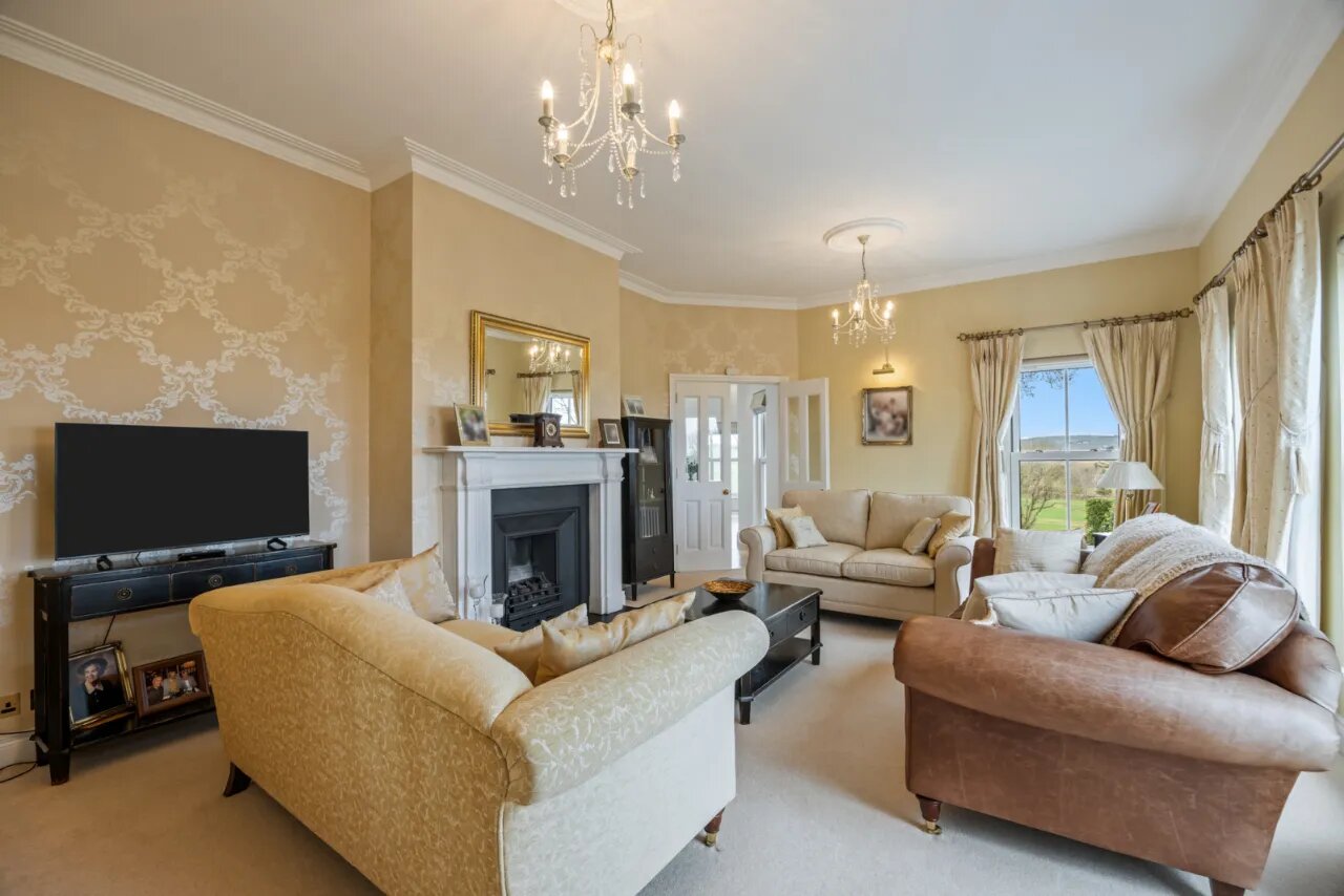Ashbrook, 45 New Line, Dundonald, Belfast, County Down, BT16 1UU
