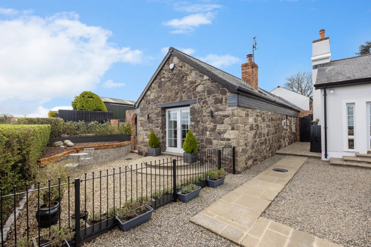 Ashbrook, 45 New Line, Dundonald, Belfast, County Down, BT16 1UU