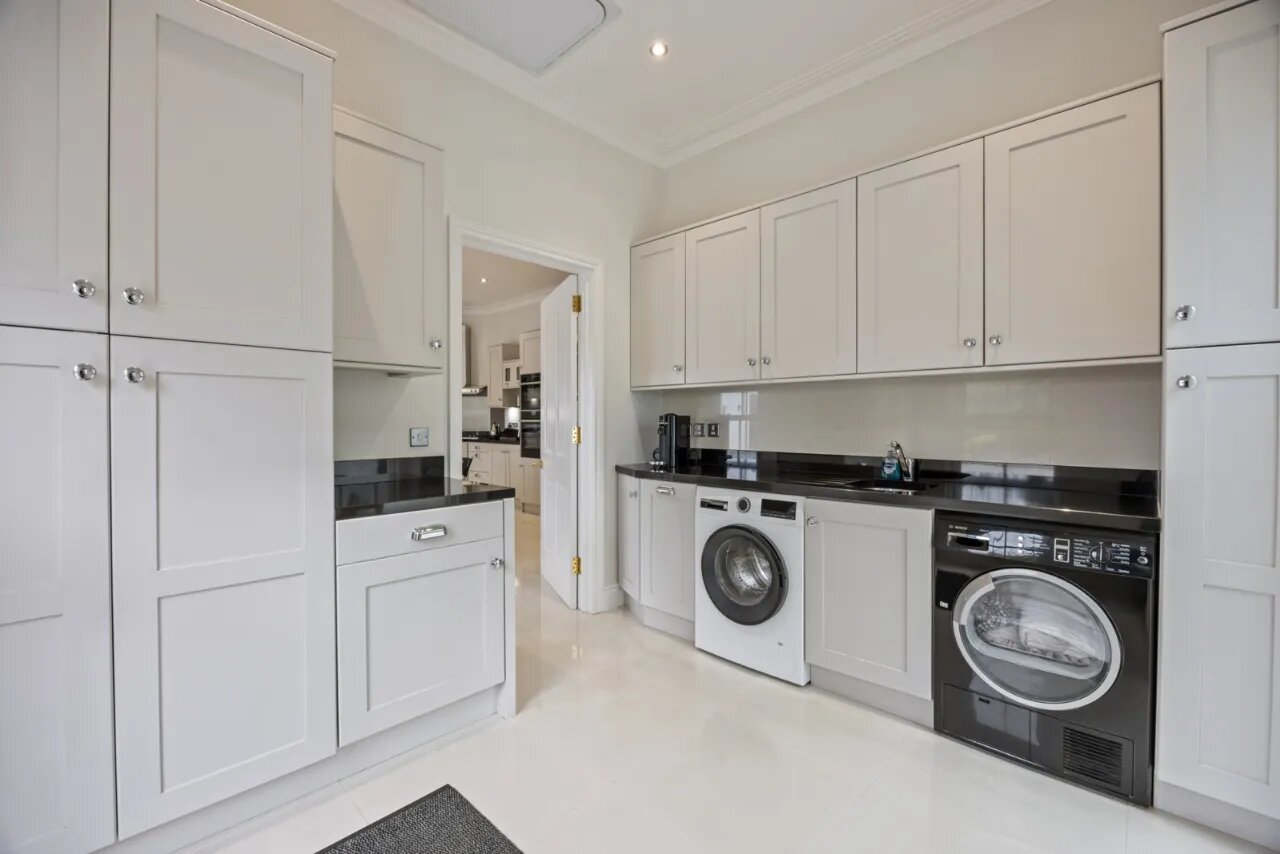 Ashbrook, 45 New Line, Dundonald, Belfast, County Down, BT16 1UU