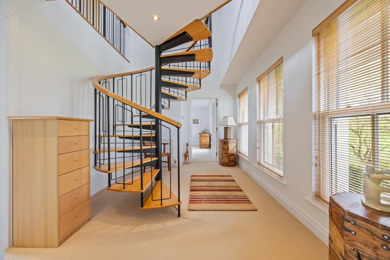 Ashbrook, 45 New Line, Dundonald, Belfast, County Down, BT16 1UU