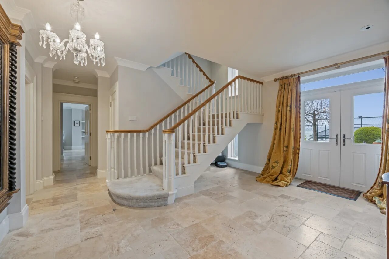Ivy Lodge, 22 Circular Road West, Cultra, Holywood, County Down, BT18 0AX