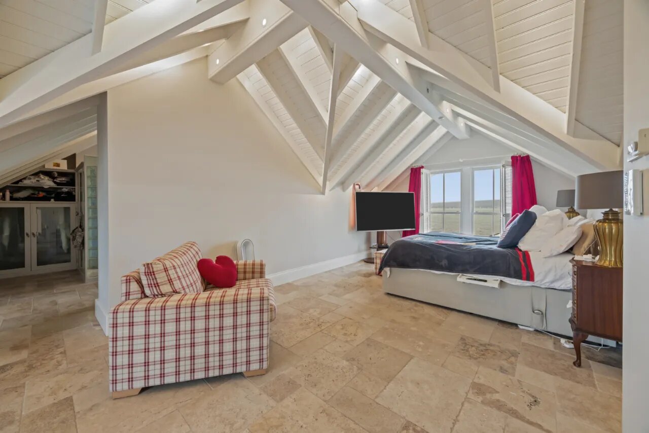 Ivy Lodge, 22 Circular Road West, Cultra, Holywood, County Down, BT18 0AX