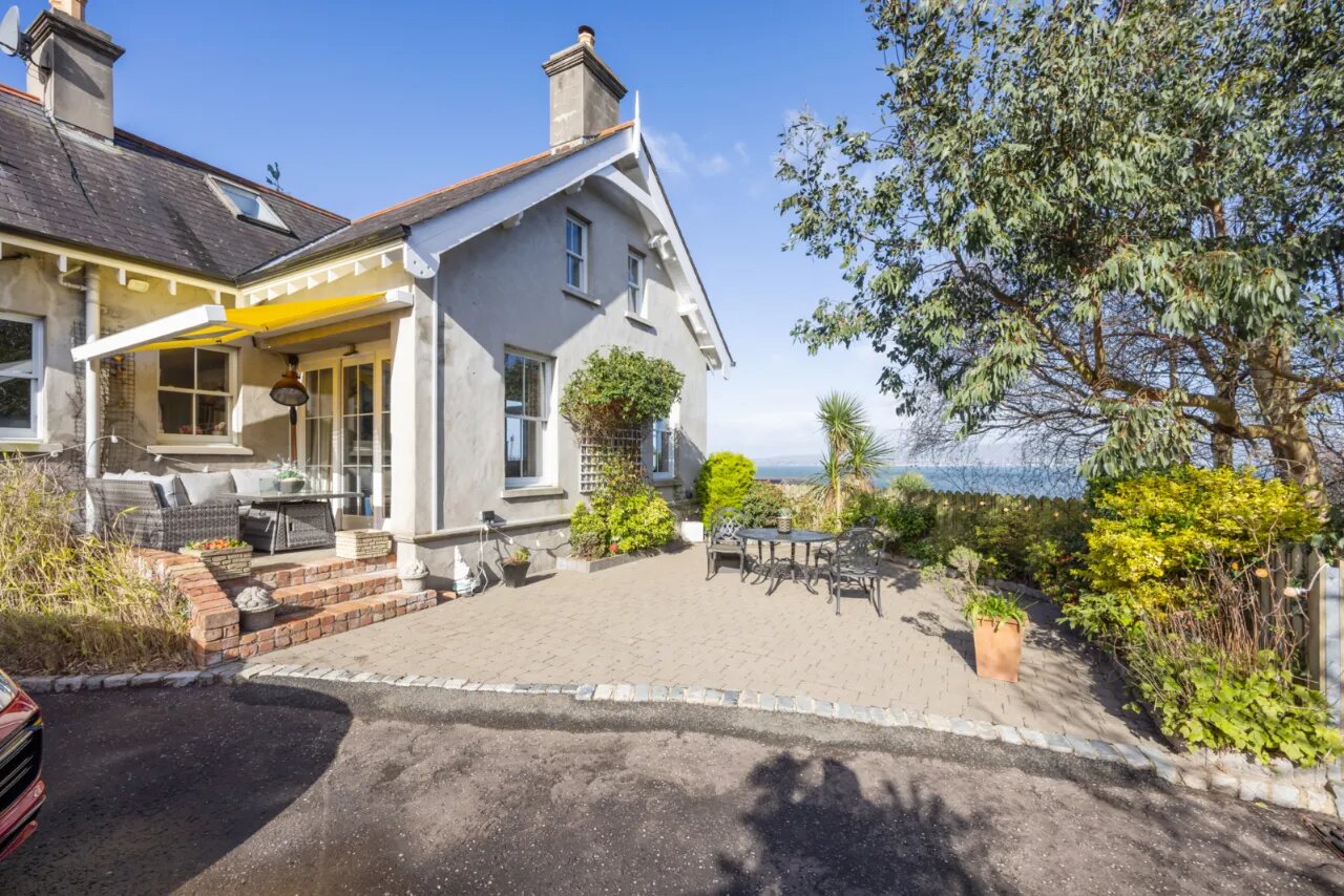 Ivy Lodge, 22 Circular Road West, Cultra, Holywood, County Down, BT18 0AX