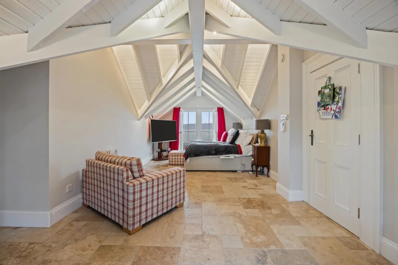 Ivy Lodge, 22 Circular Road West, Cultra, Holywood, County Down, BT18 0AX