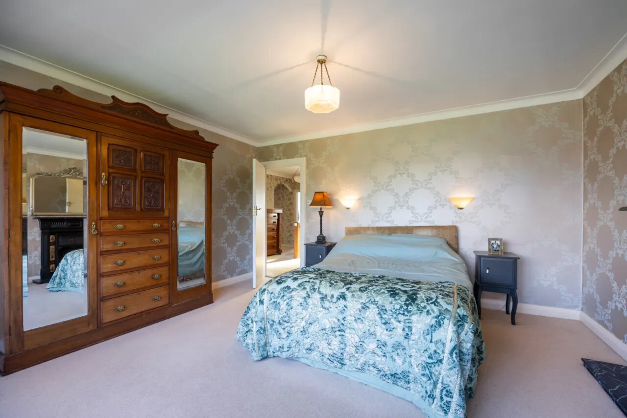 17 Old Cultra Road, Cultra, Holywood, County Down, BT18 0AE