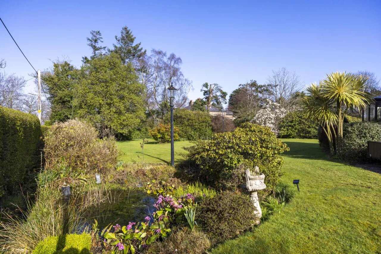 17 Old Cultra Road, Cultra, Holywood, County Down, BT18 0AE