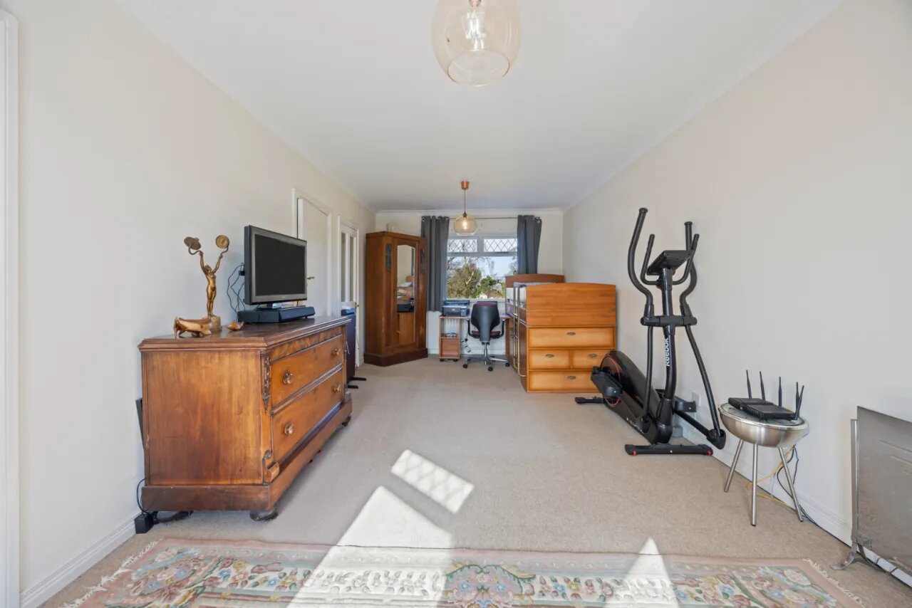 17 Old Cultra Road, Cultra, Holywood, County Down, BT18 0AE