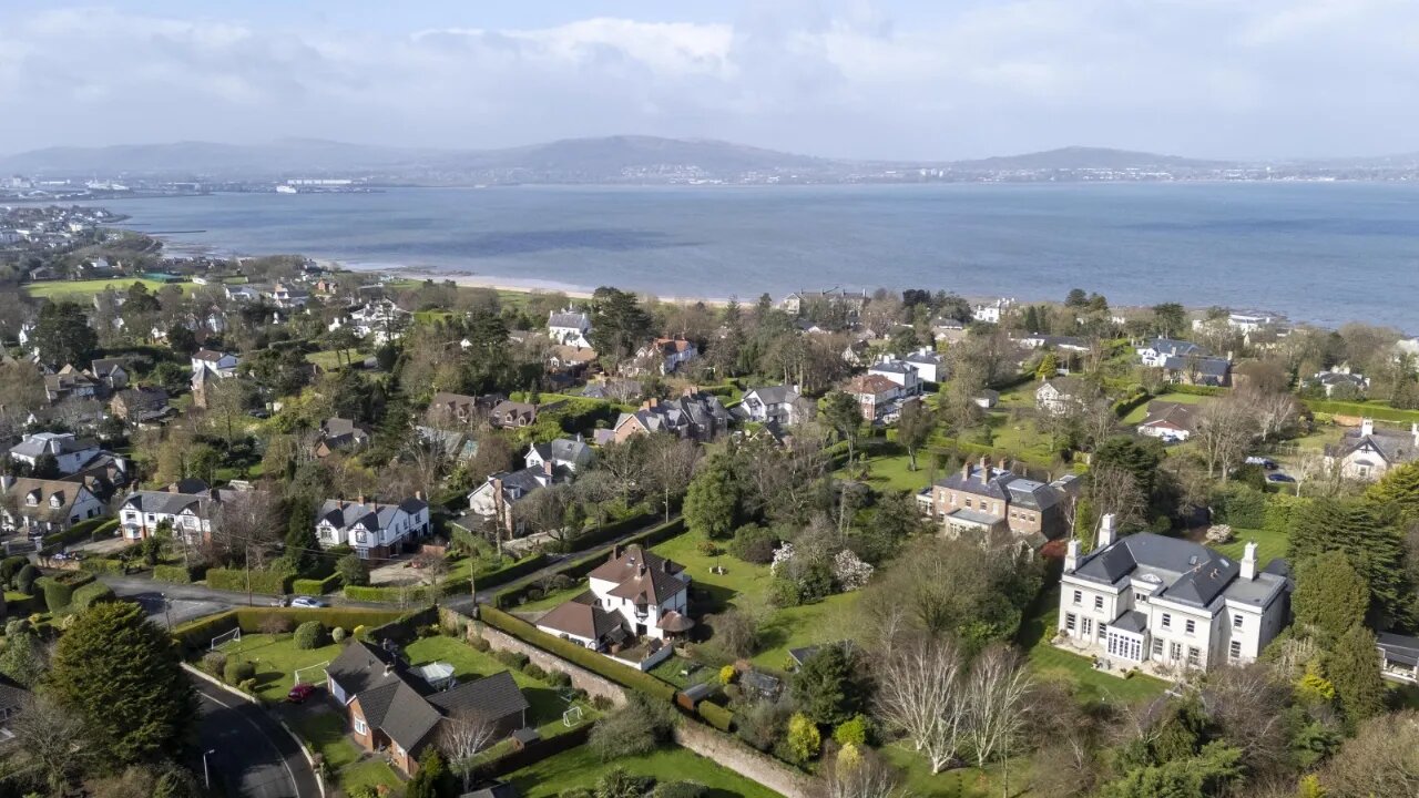 17 Old Cultra Road, Cultra, Holywood, County Down, BT18 0AE