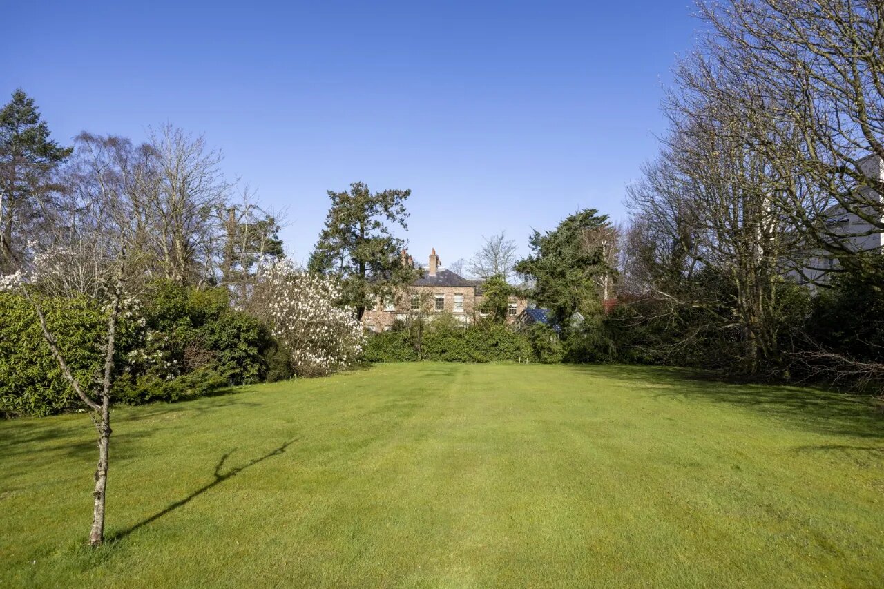 17 Old Cultra Road, Cultra, Holywood, County Down, BT18 0AE