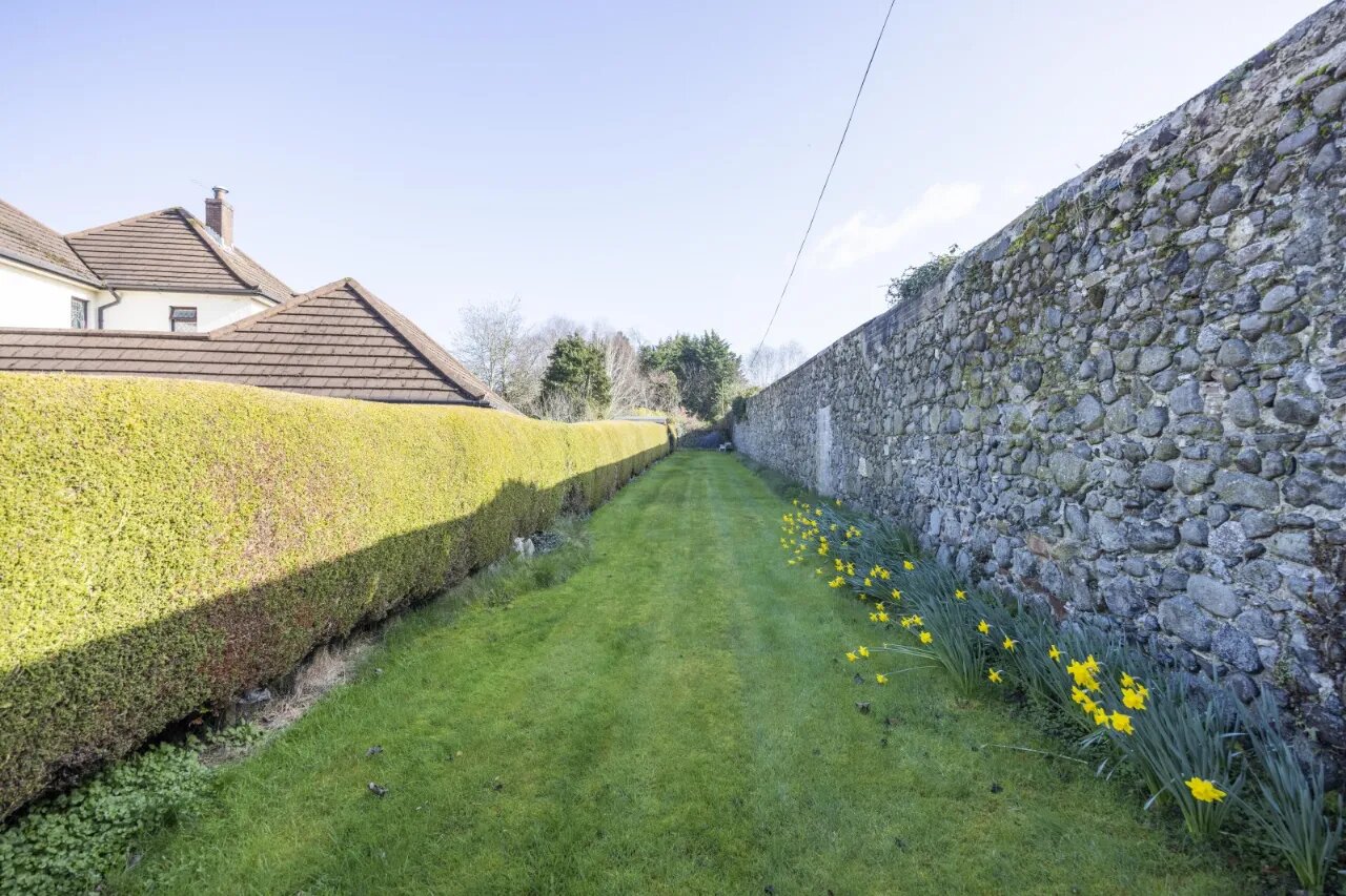 17 Old Cultra Road, Cultra, Holywood, County Down, BT18 0AE