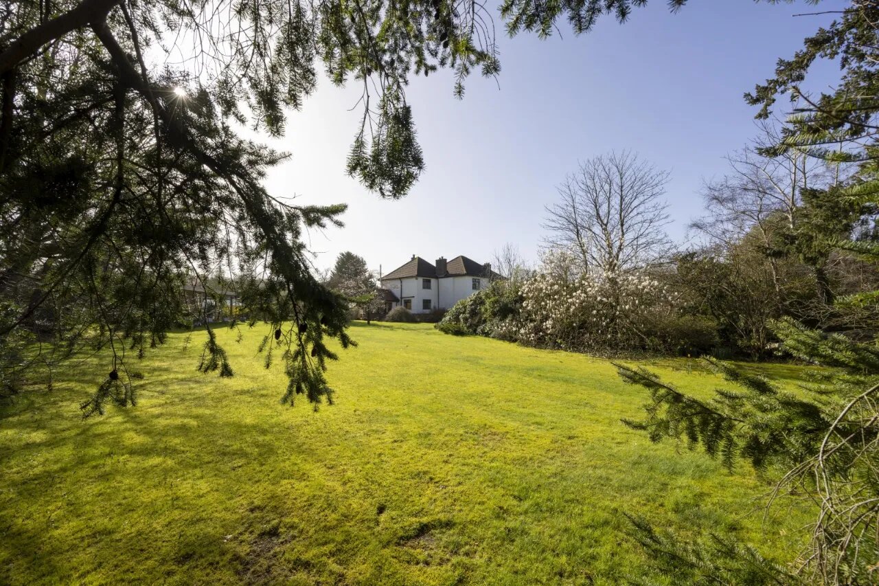 17 Old Cultra Road, Cultra, Holywood, County Down, BT18 0AE