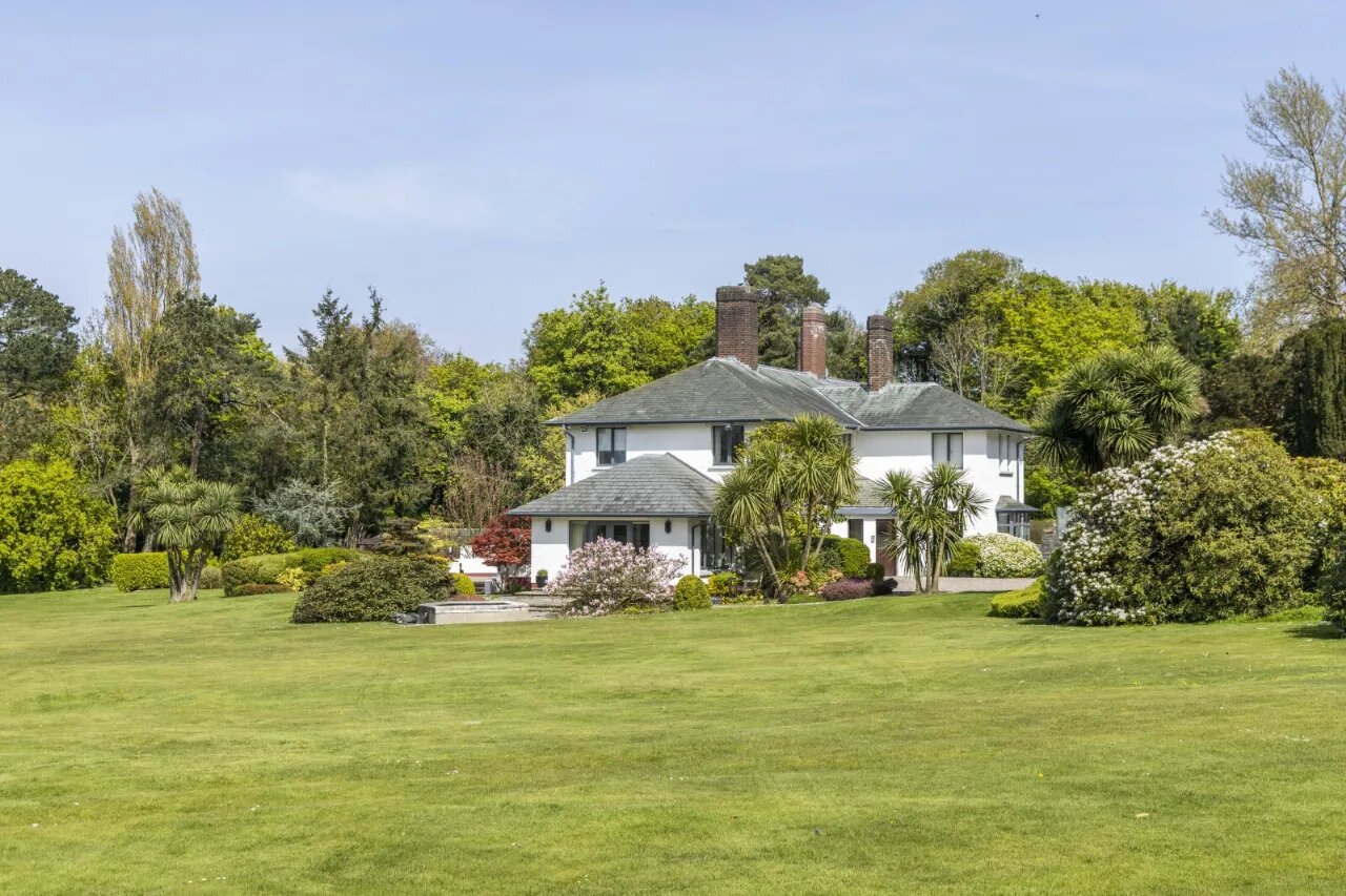 'Killymard', 17 Circular Road East, Cultra, Holywood, County Down, BT18 0HA