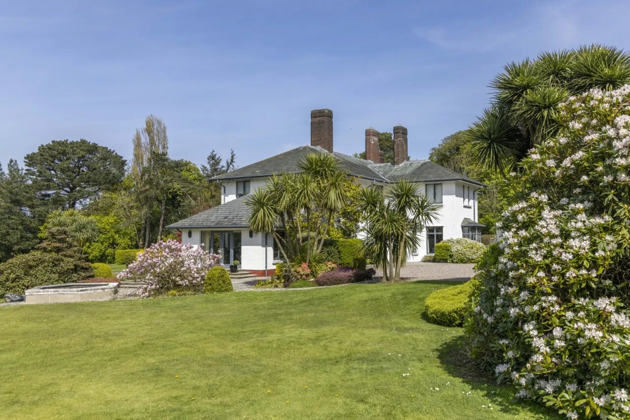 'Killymard', 17 Circular Road East, Cultra, Holywood, County Down, BT18 0HA