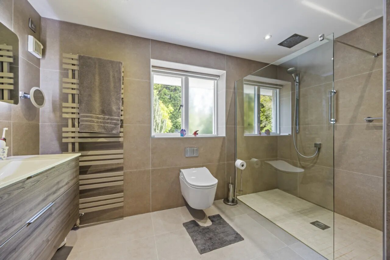 'Killymard', 17 Circular Road East, Cultra, Holywood, County Down, BT18 0HA