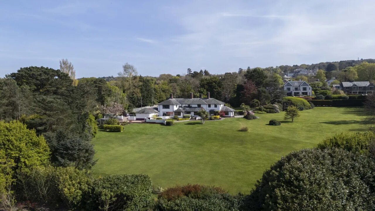 'Killymard', 17 Circular Road East, Cultra, Holywood, County Down, BT18 0HA