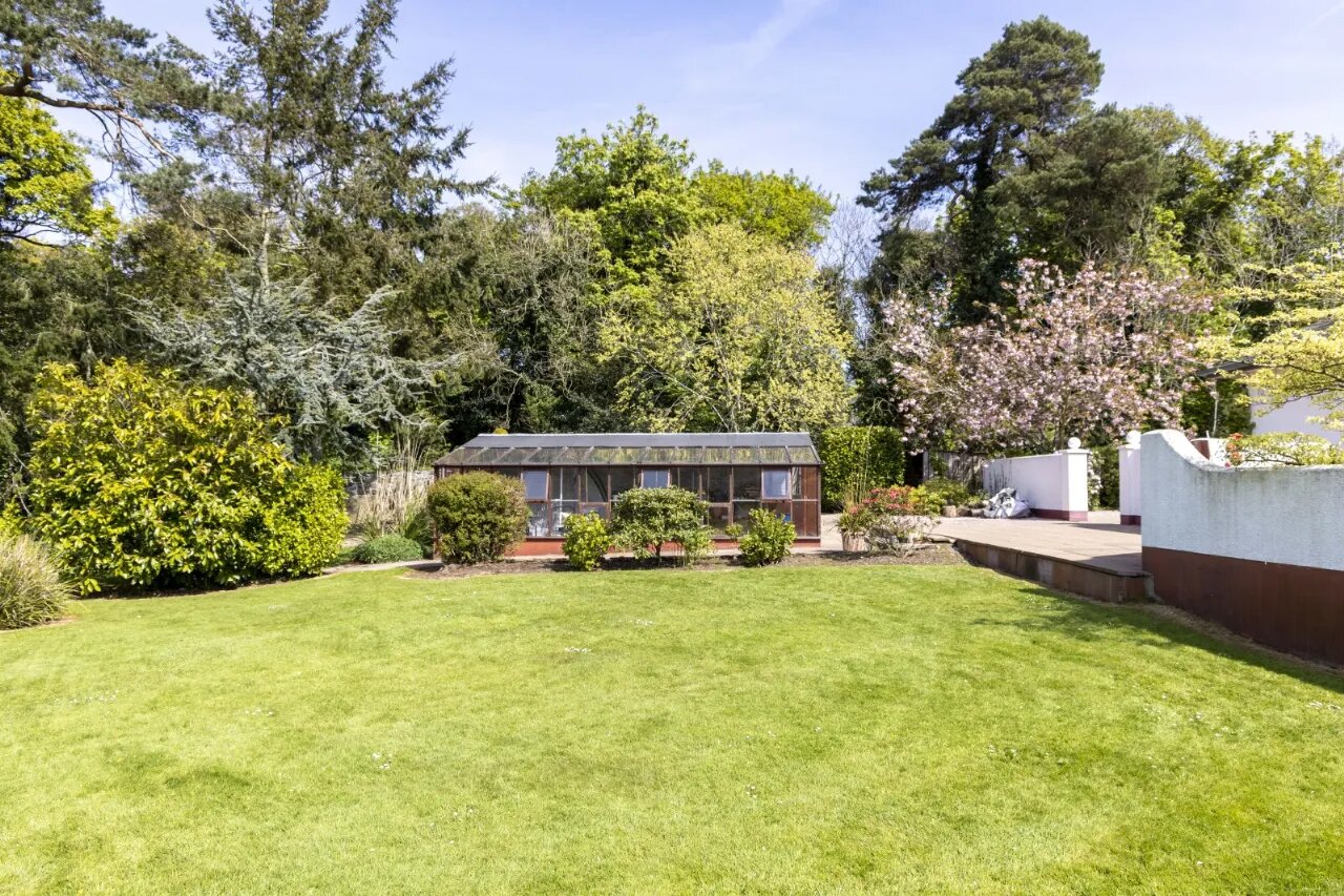 'Killymard', 17 Circular Road East, Cultra, Holywood, County Down, BT18 0HA